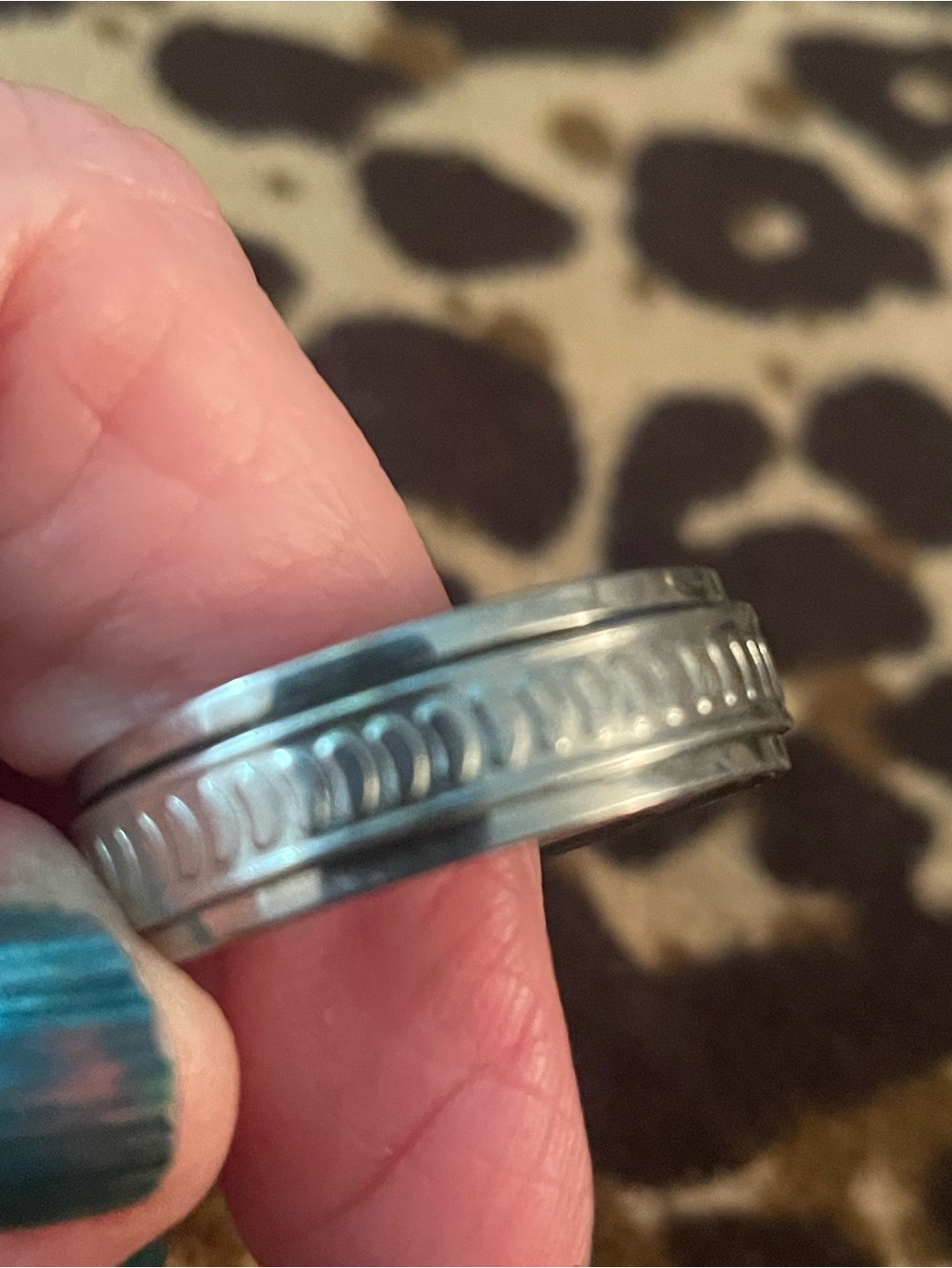 Men's Textured Spinning Band Ring in stainless steel sz 14